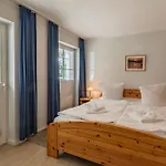 Seeschloss, App 03, Direkt An Der Strandpromenade, Toplage