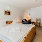 Seeschloss, App 03, Direkt An Der Strandpromenade, Toplage